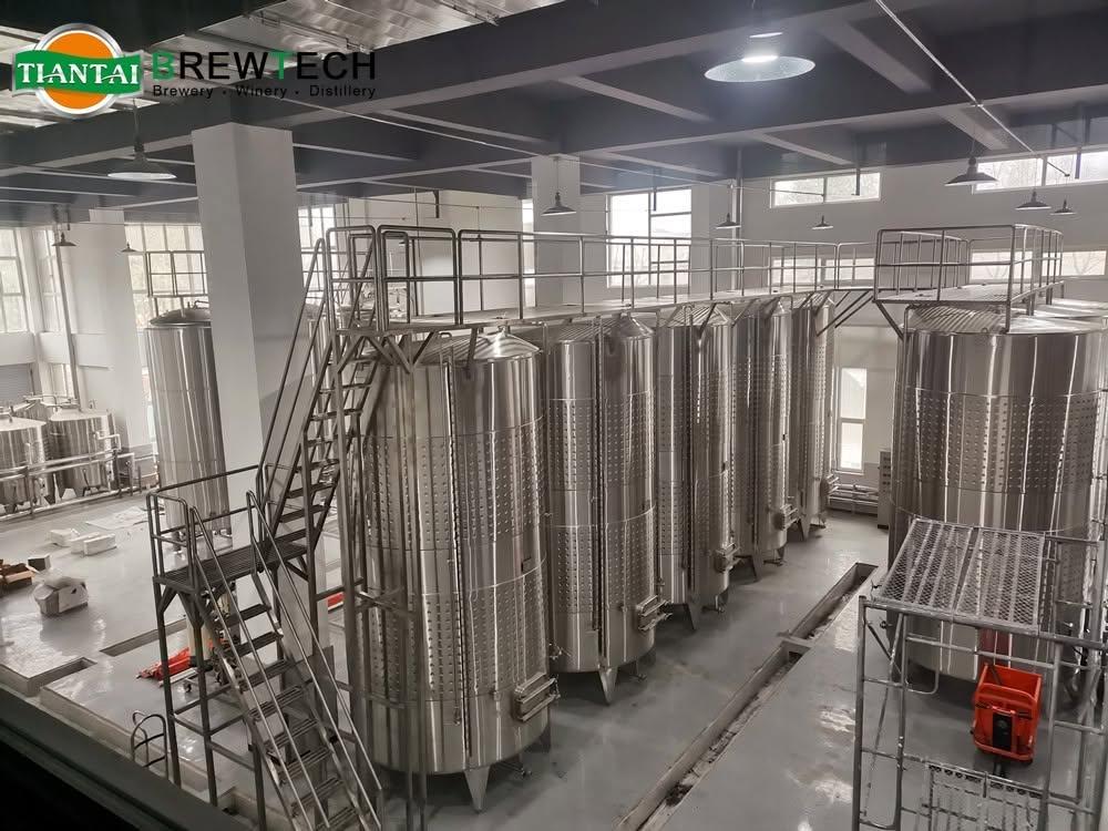 <b>10000L Round Wine Fermentatio</b>